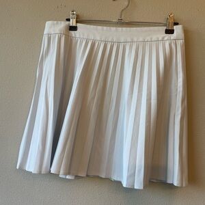 Aritzia brand: Sun deh accordion pleated mini skirt